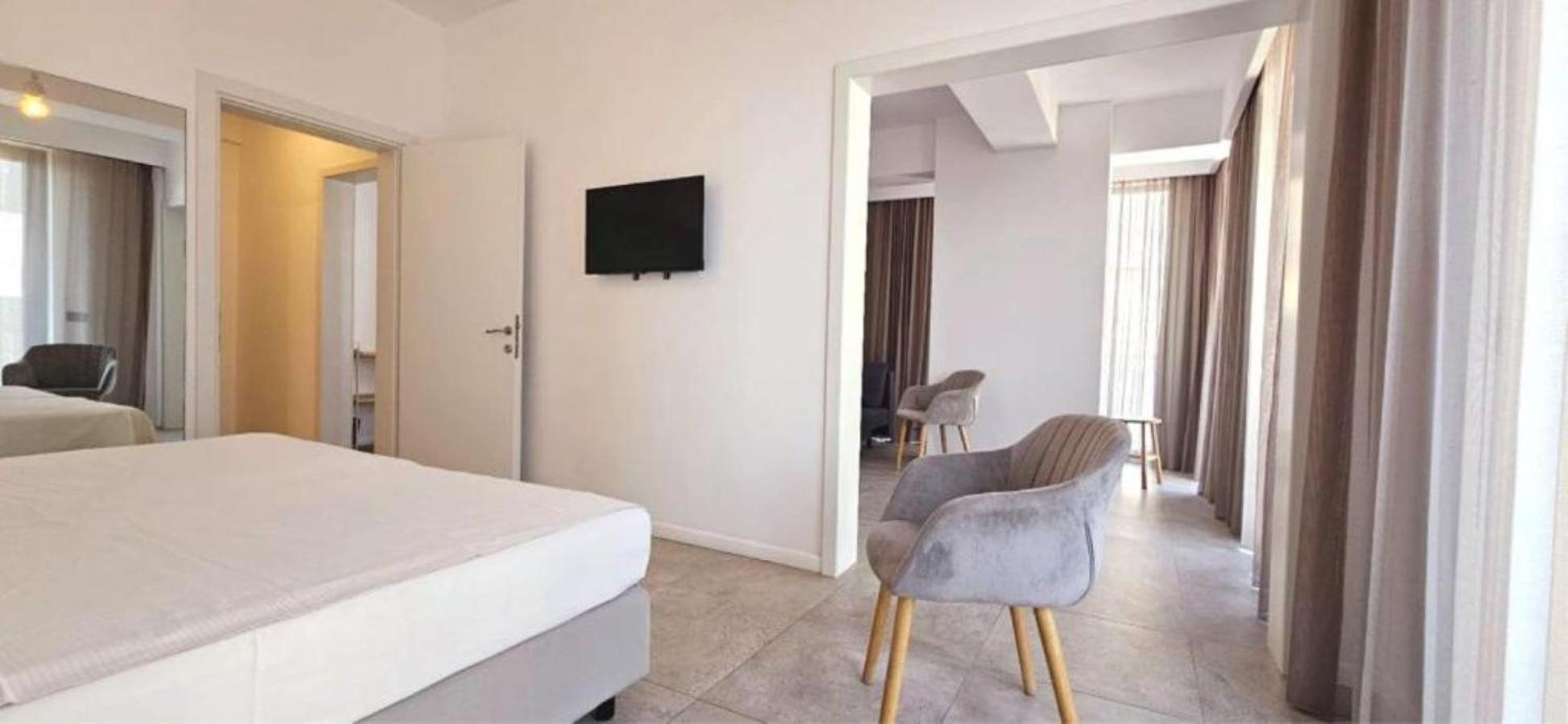 Lemon Cliff Luxury B&B Mamaia Buitenkant foto