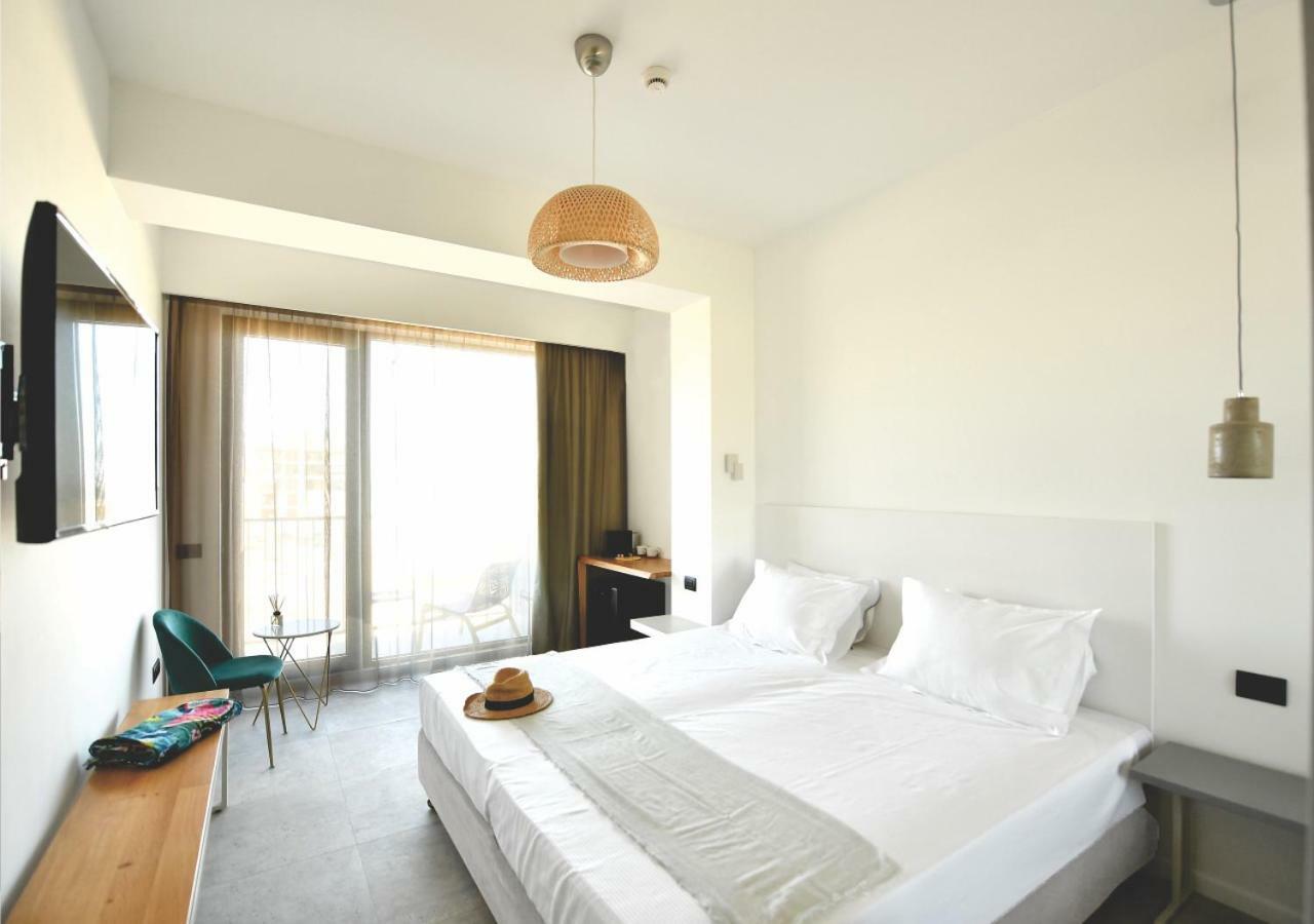 Lemon Cliff Luxury B&B Mamaia Buitenkant foto