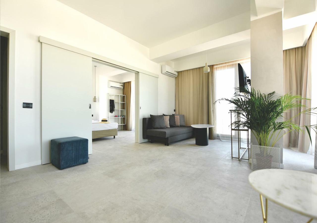 Lemon Cliff Luxury B&B Mamaia Buitenkant foto