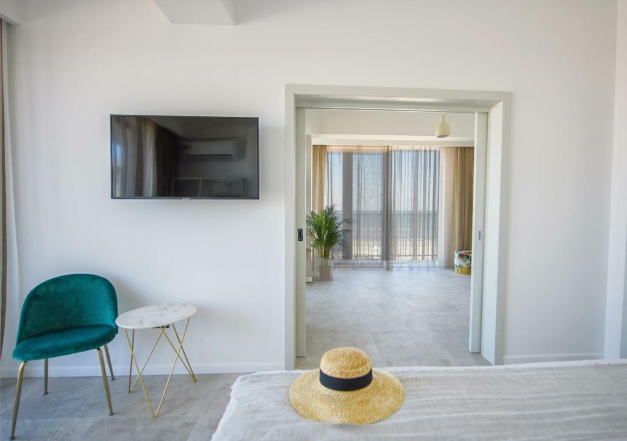 Lemon Cliff Luxury B&B Mamaia Buitenkant foto