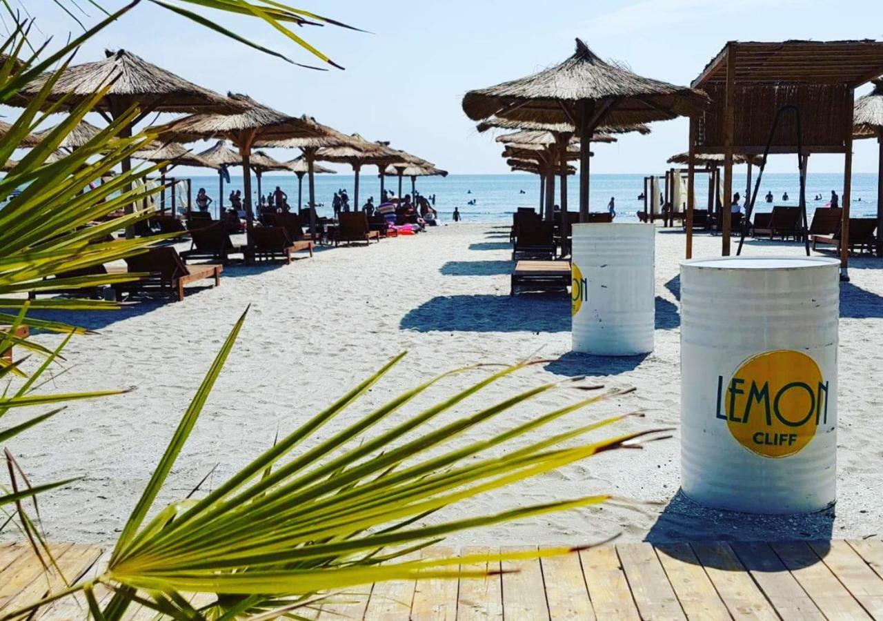 Lemon Cliff Luxury B&B Mamaia Buitenkant foto