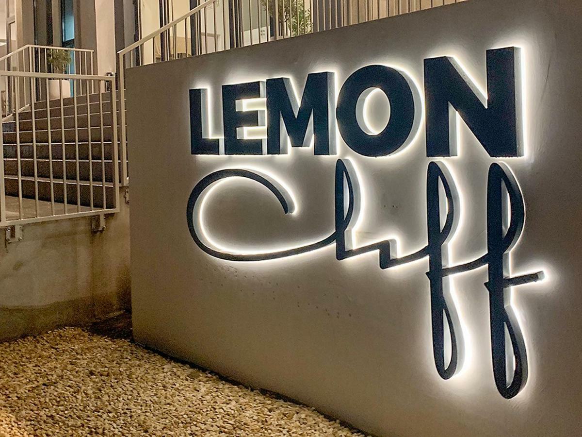 Lemon Cliff Luxury B&B Mamaia Buitenkant foto