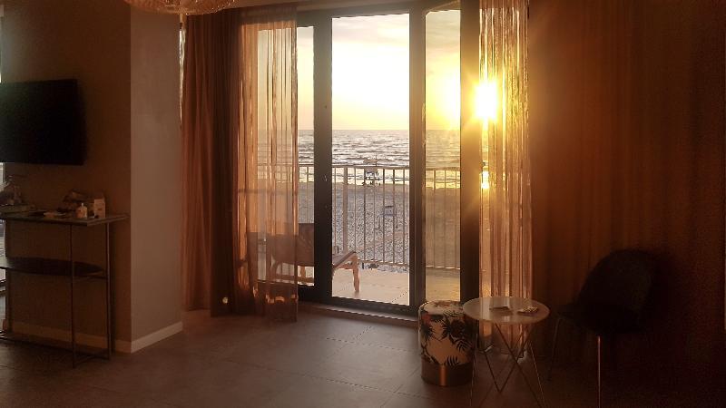 Lemon Cliff Luxury B&B Mamaia Buitenkant foto